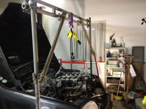190 V12 Project build Engine removed from the W140 2