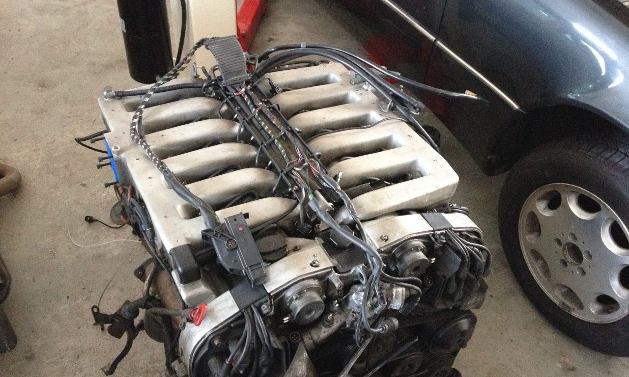 190 V12 Project build Engine removed from the W140 6