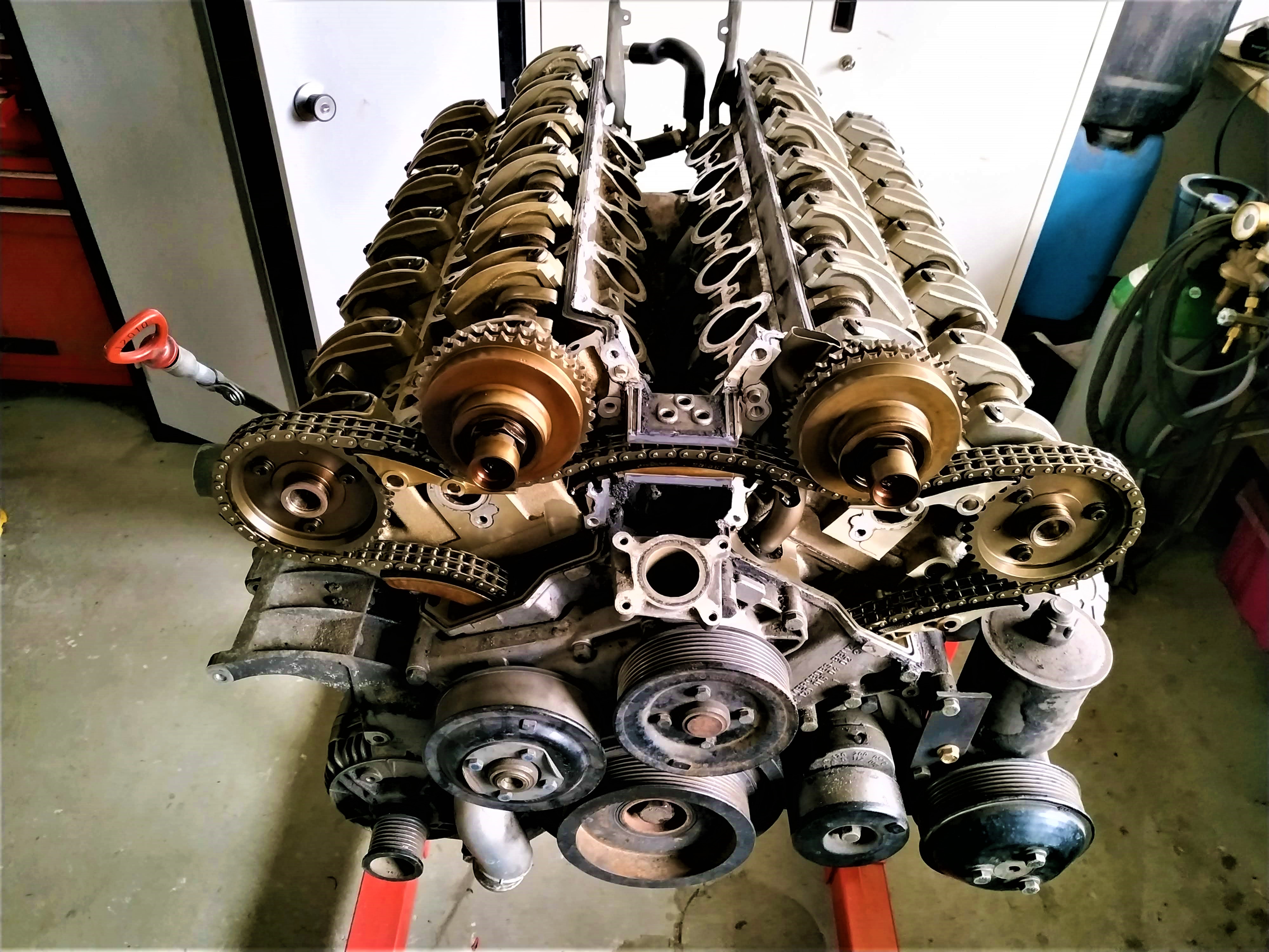 V12 Top engine gasket overhaul