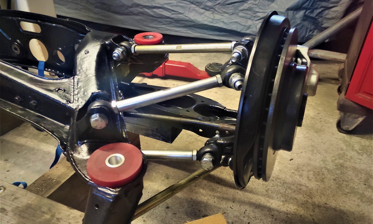 W124 Tie rods linkages en wheel hub installed V8 turbo Project 4