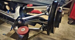 W124 Tie rods linkages en wheel hub installed V8 turbo Project 4