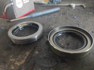 W124 front wheel bearing installation & dust cap failure