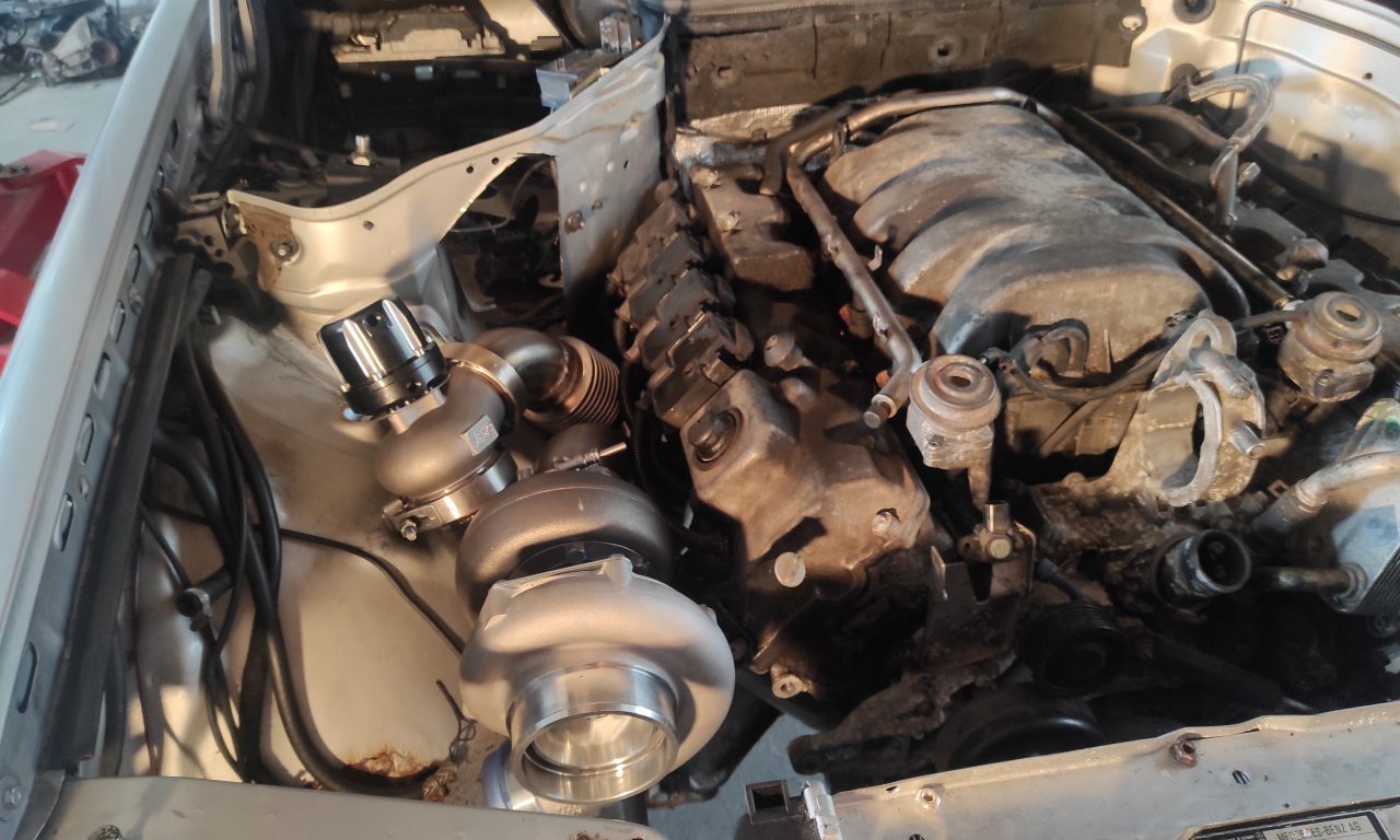 Mercedes M113 V8 Turbo & Wastgate in place 4