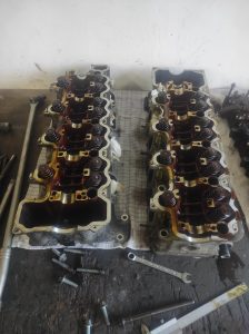 M113 engine disassemble "Part 1" S124 V8 turbo 5