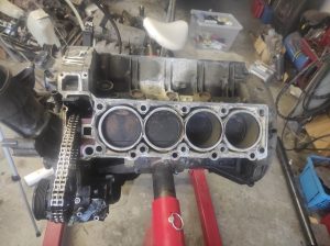 M113 engine disassemble "Part 1" S124 V8 turbo 8