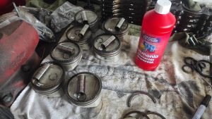 Best way to clean your Pistons 1