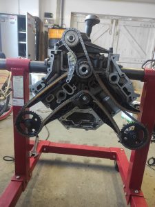M113 Timingchain Oil Pump and Timingcase install