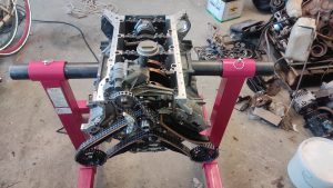 M113 Timingchain Oil Pump and Timingcase install 5