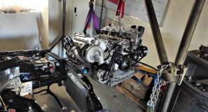 M113 V8 turbo Engine & transmission back in the car !!! 4