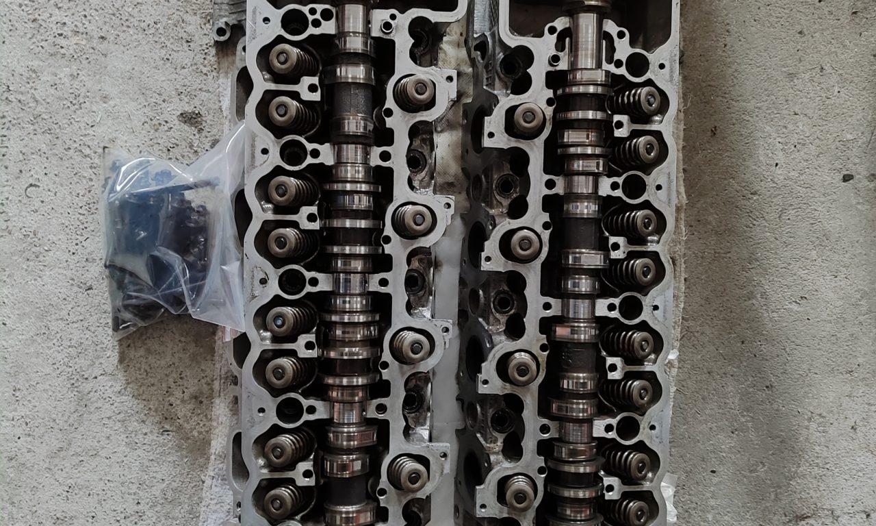 For Sale !! M113 ZAS Code. 479 Cylinderheads fully Rebuild