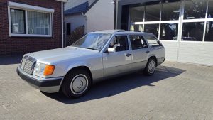 Mercedes 250 TD W124 Estate Combi 1